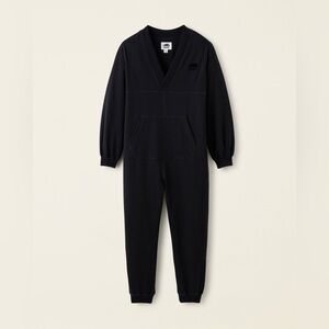 ROOTS Canada - Cooper Cozy Fleece Jumpsuit. Front Kangaroo pocket. Black. Large
